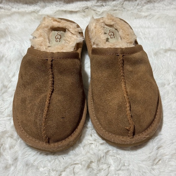 UGG Keegan Slipper Kids Size 13 M Chestnut, PreOwned - Picture 2 of 9